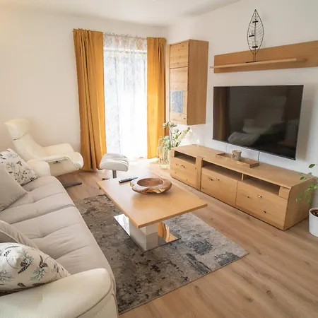 Ferienwohnug Weissl Apartment Matrei am Brenner Exterior photo